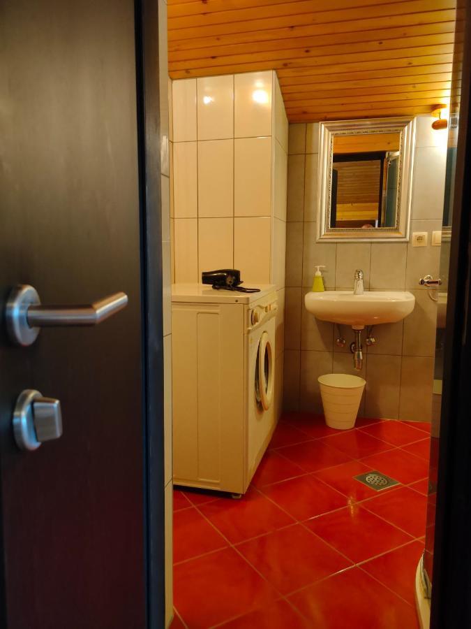Rooms And Apartment Na Poljani Skofja Loka Exterior photo